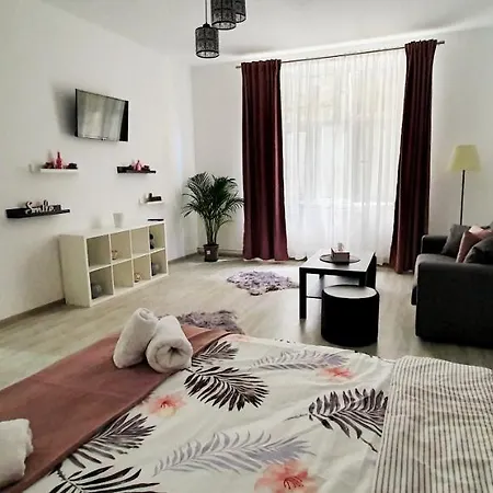 Apartment Lavander Apartment-old City Centre